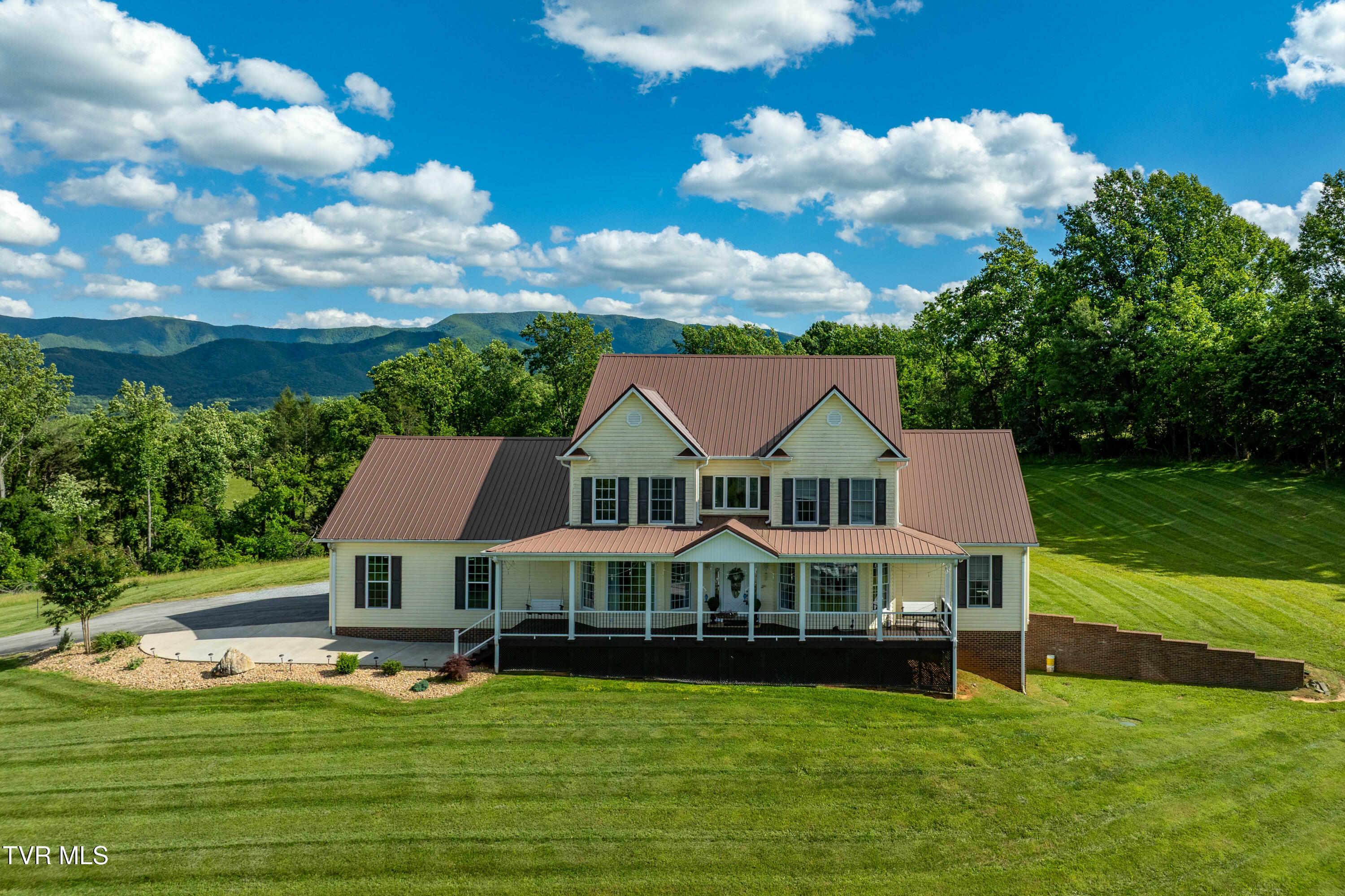 Property Photo:  7540 Erwin Highway  TN 37641 