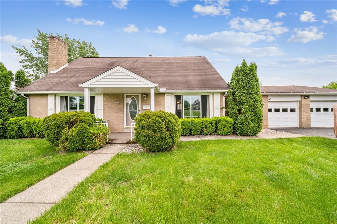 Property Photo: 805 Willow St PA 15642