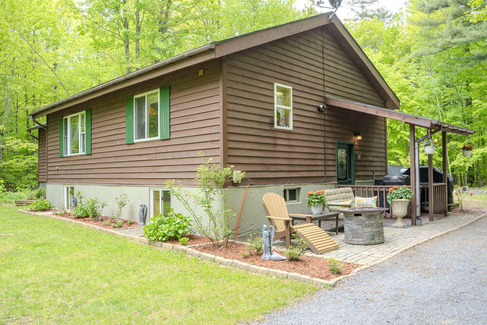 Property Photo:  42 Oneida Lane  NY 12941 