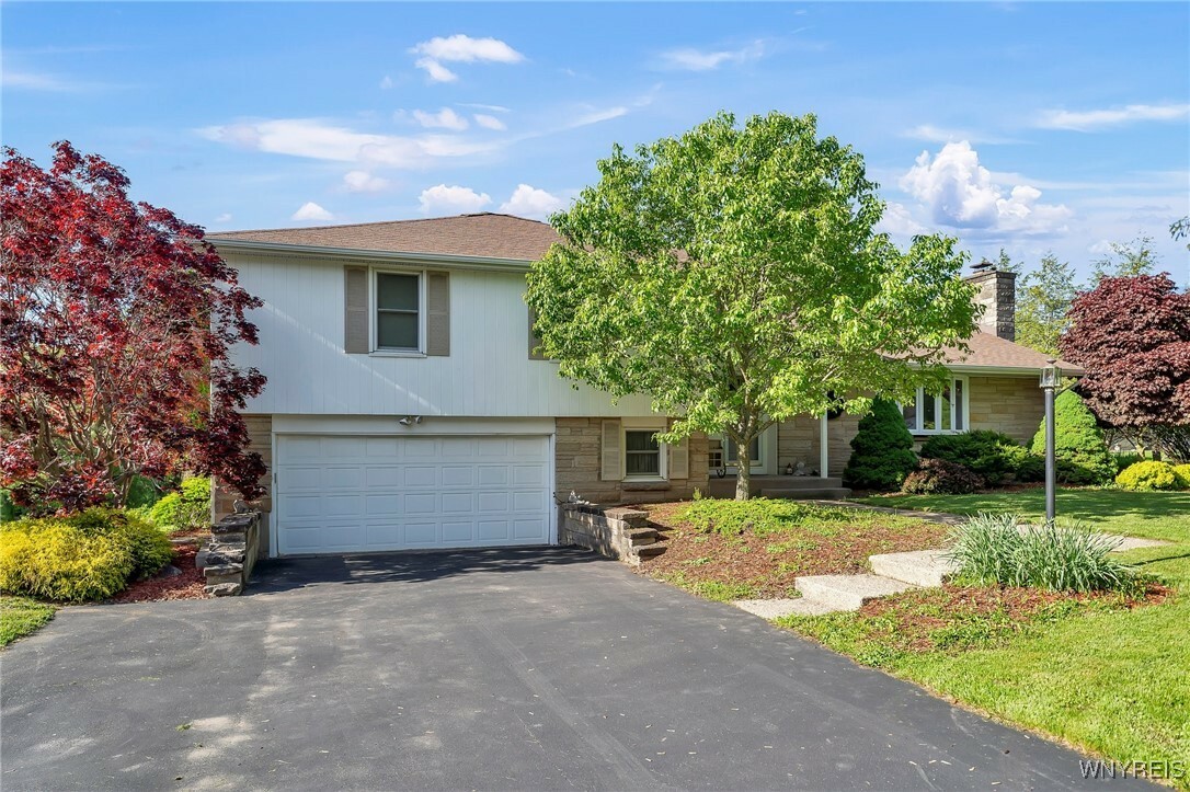 8918 Hurlburt Lane  Clarence NY 14031 photo