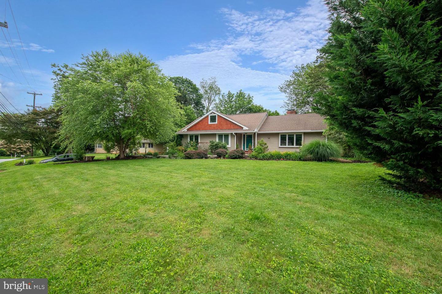 Property Photo:  14 Greenhill Road  PA 19380 