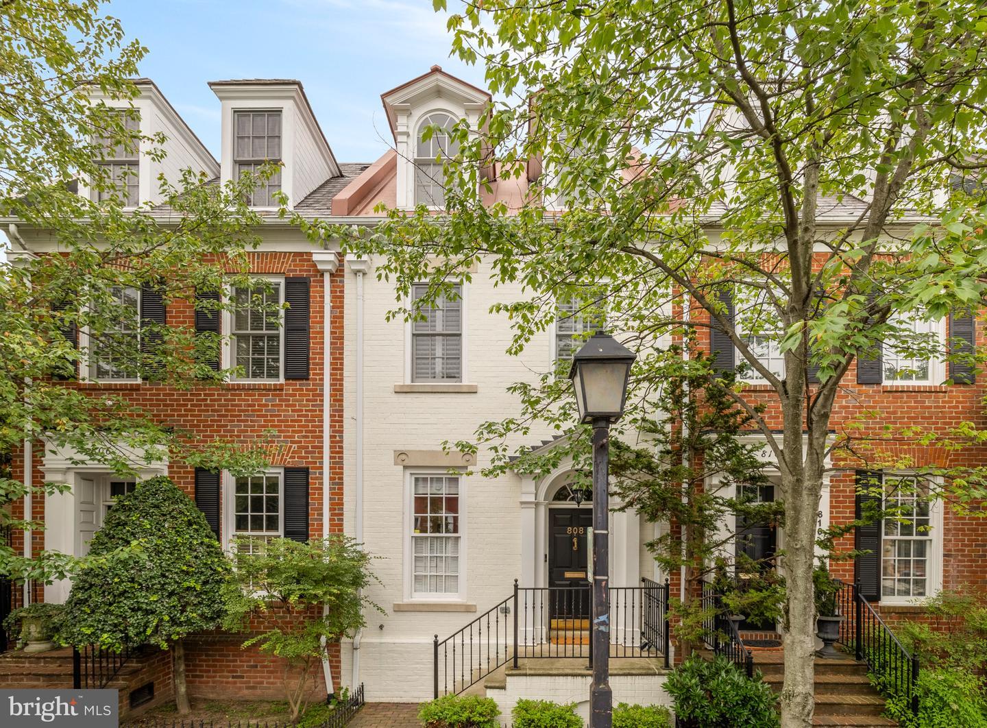 Property Photo: 808 Cameron Street VA 22314