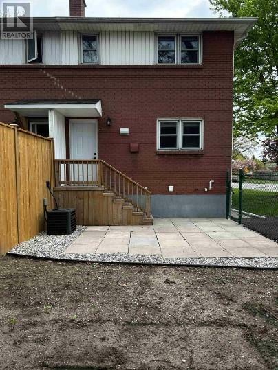 Property Photo:  835 Vroom Avenue  ON N7S 3W9 