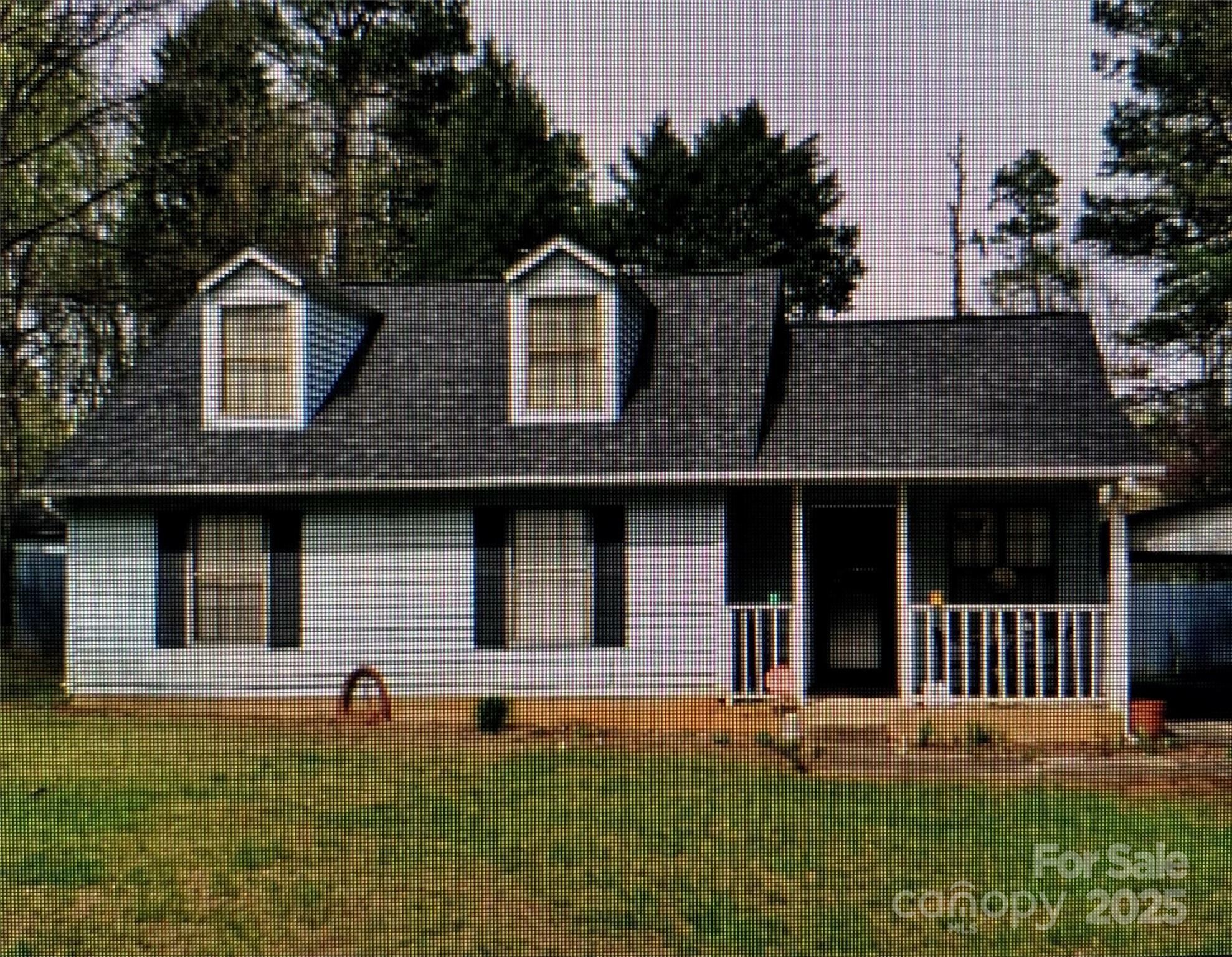Property Photo: 5816 Rocky Mount Court NC 28214