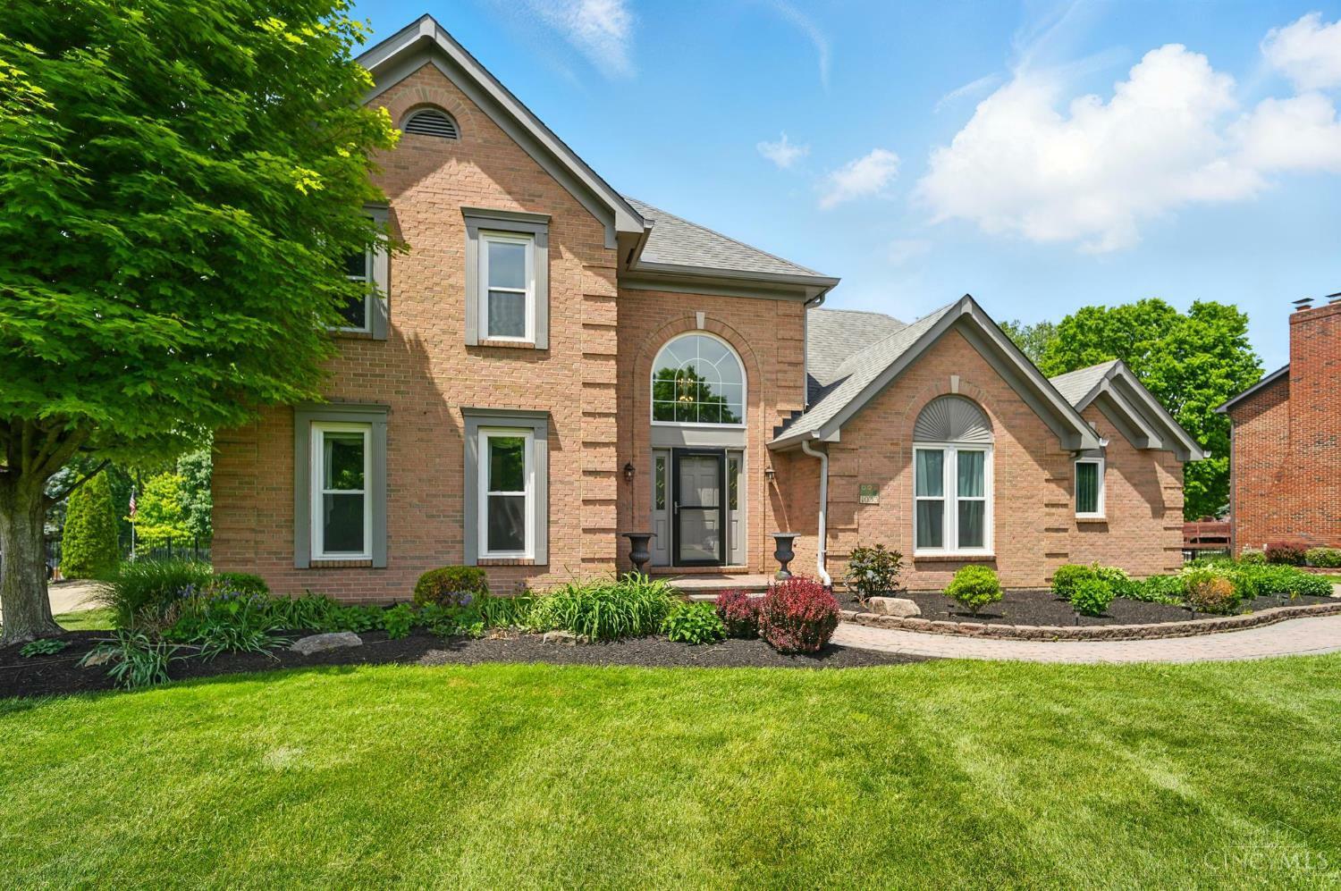 Property Photo: 1033 Country Creek Drive OH 45036