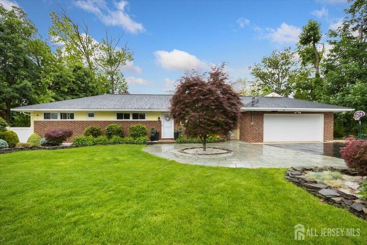 44 Lakeside Drive S  Piscataway NJ 08854 photo