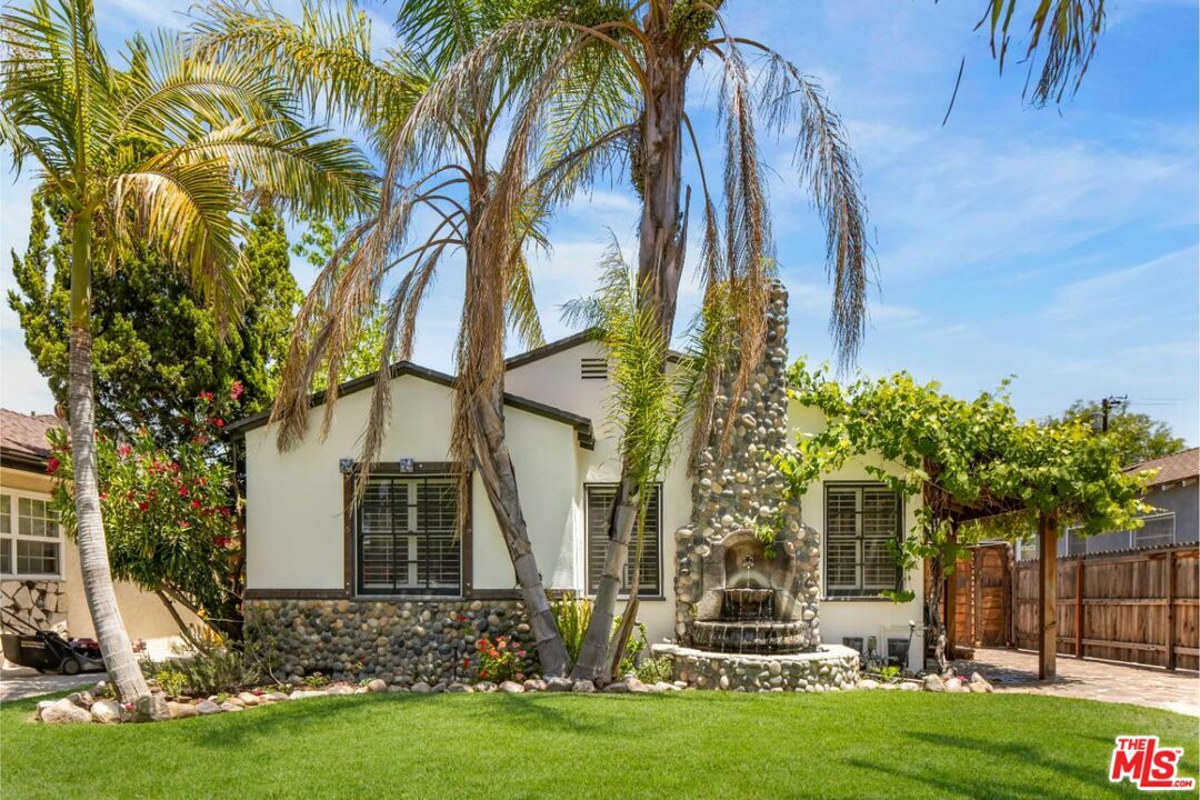 4940 Arcola Ave  North Hollywood CA 91601 photo