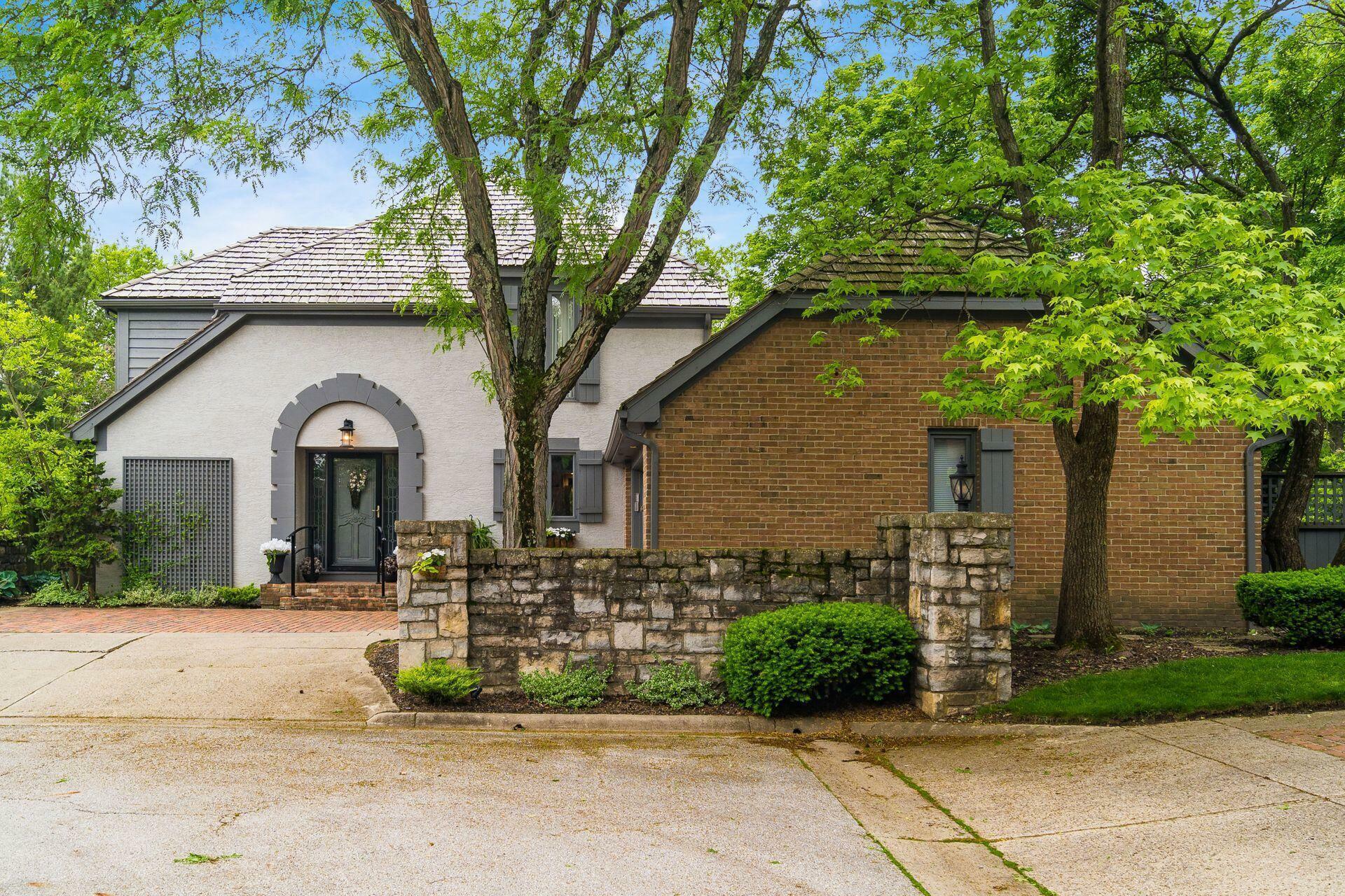 Property Photo: 8547 Pitlochry Court OH 43017