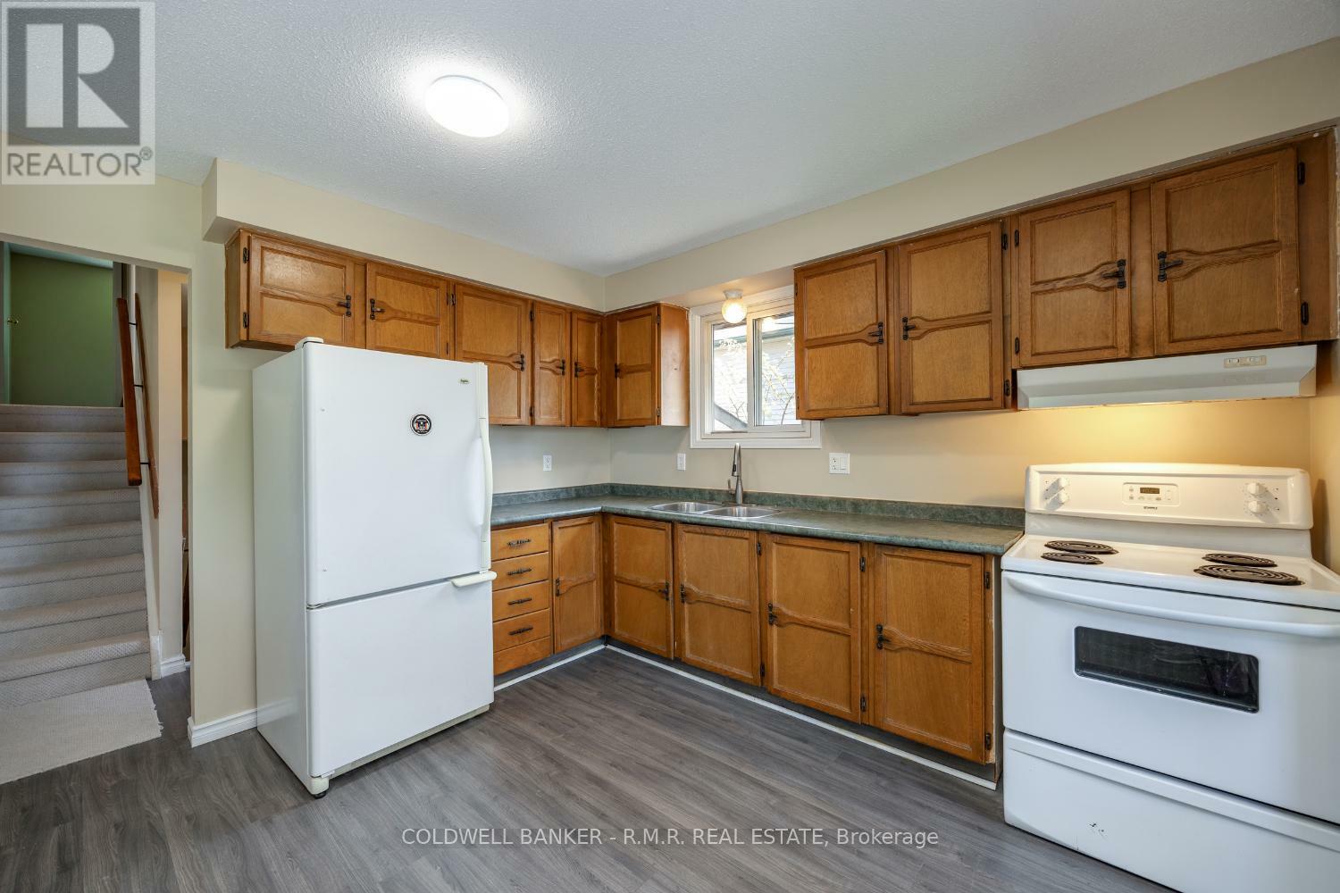 Property Photo: 569 Grandview Street South ON L1H 7T5