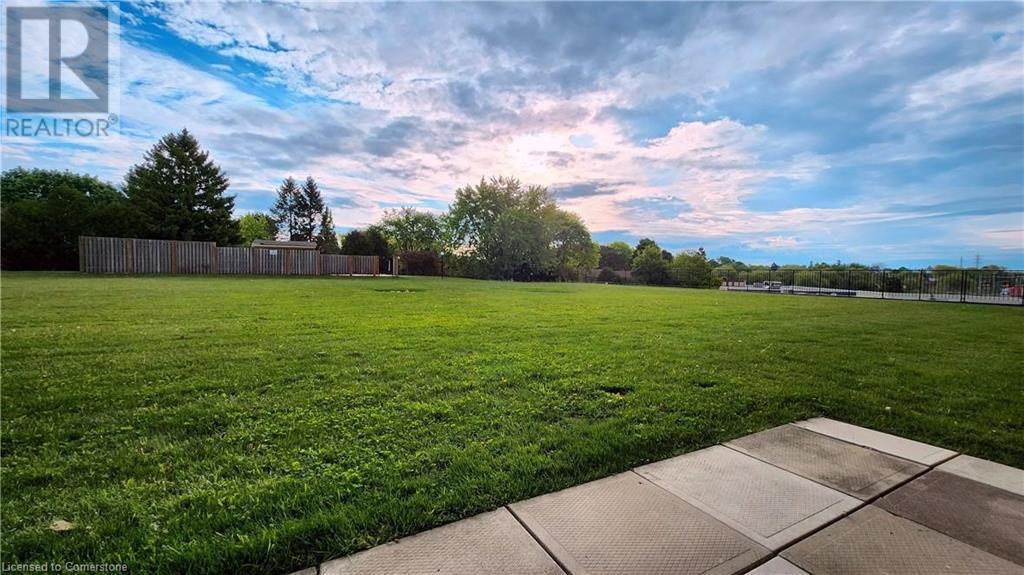 Property Photo: 1100 Courtland Avenue East 211 ON N2C 2H9