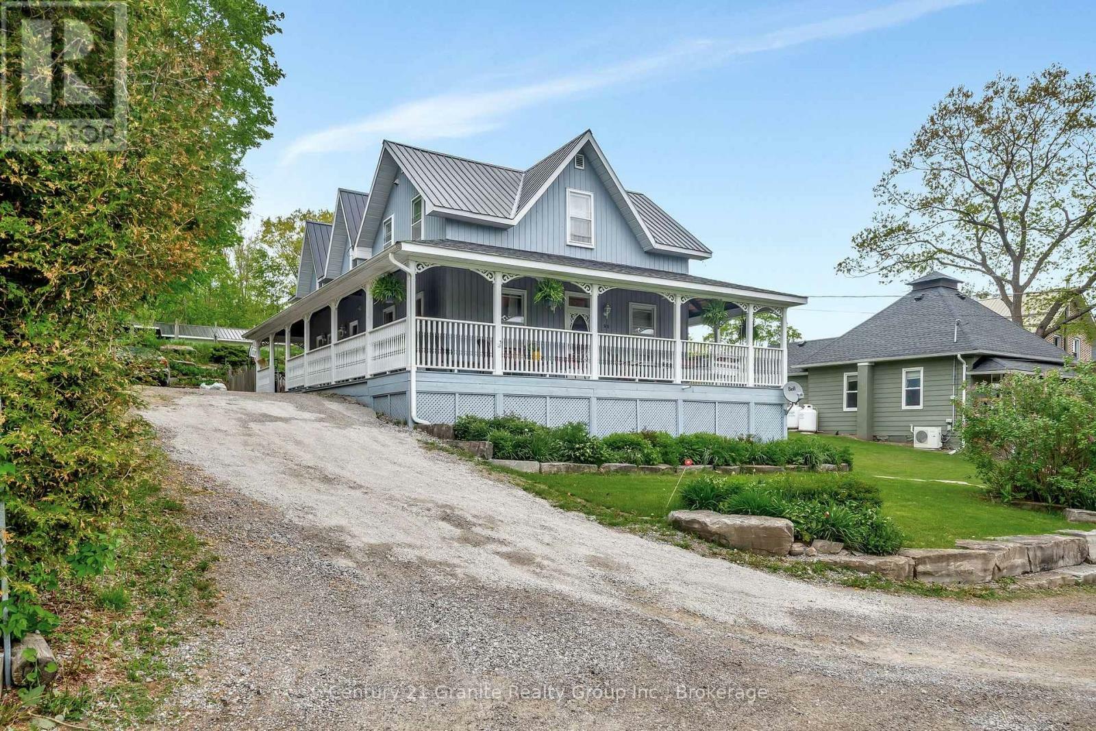 Property Photo: 8 Bend Street ON K0M 2A0