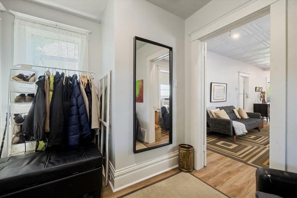 Property Photo: 853 Nassau Street South MB R3L 2N1