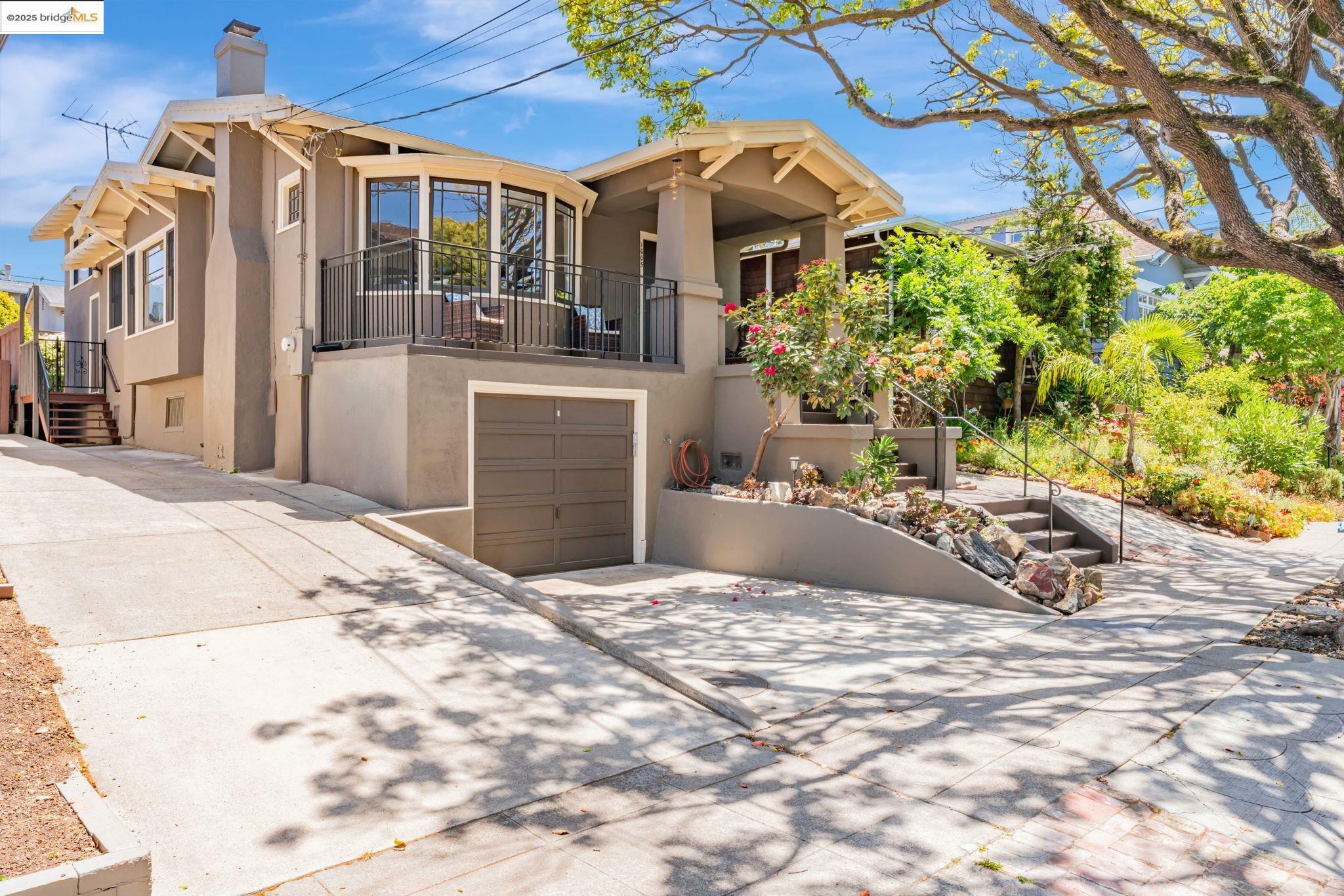 Property Photo: 1005 Peralta Ave CA 94706