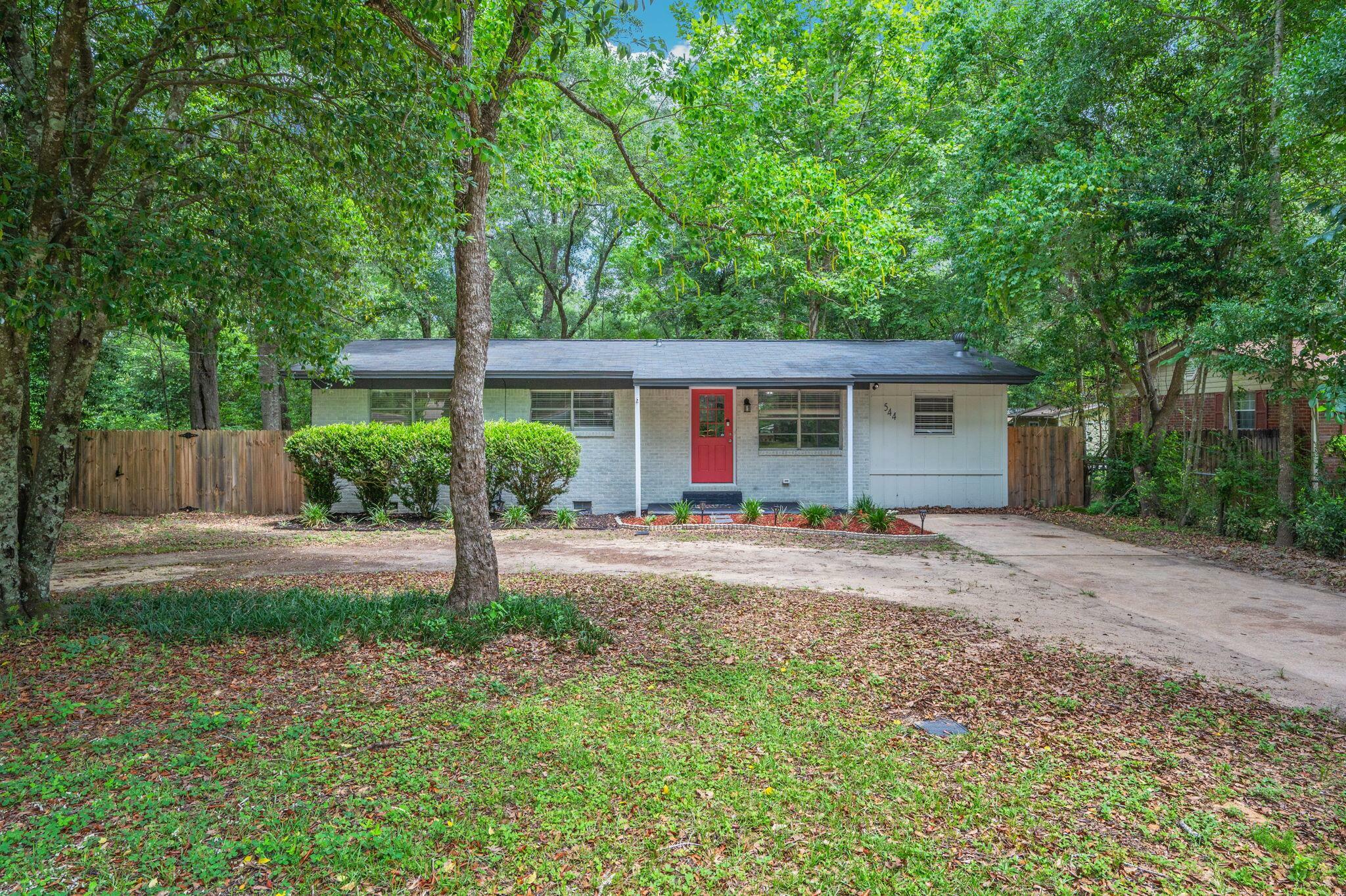 Property Photo: 544 Purl Adams Avenue FL 32539