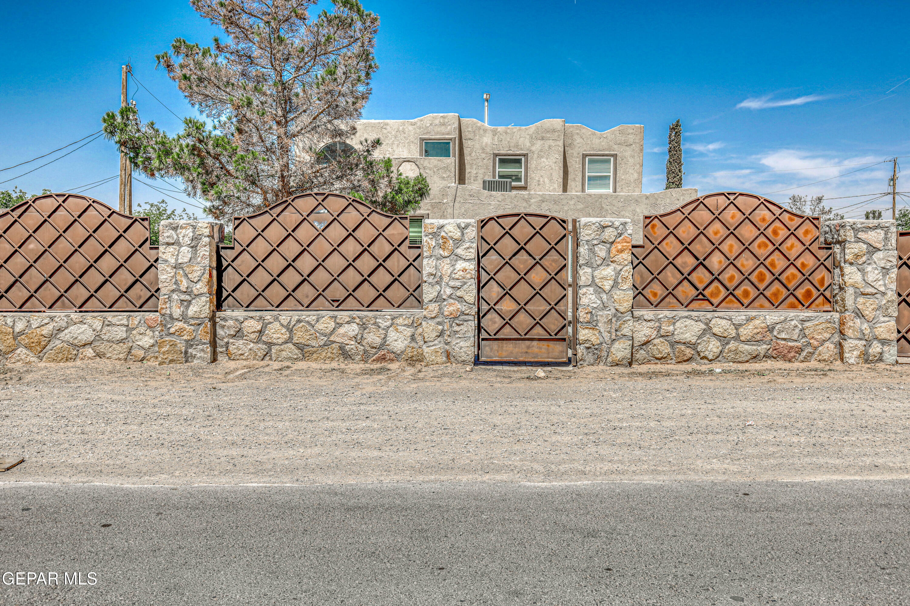 Property Photo: 3963 Vander Veer Drive TX 79938