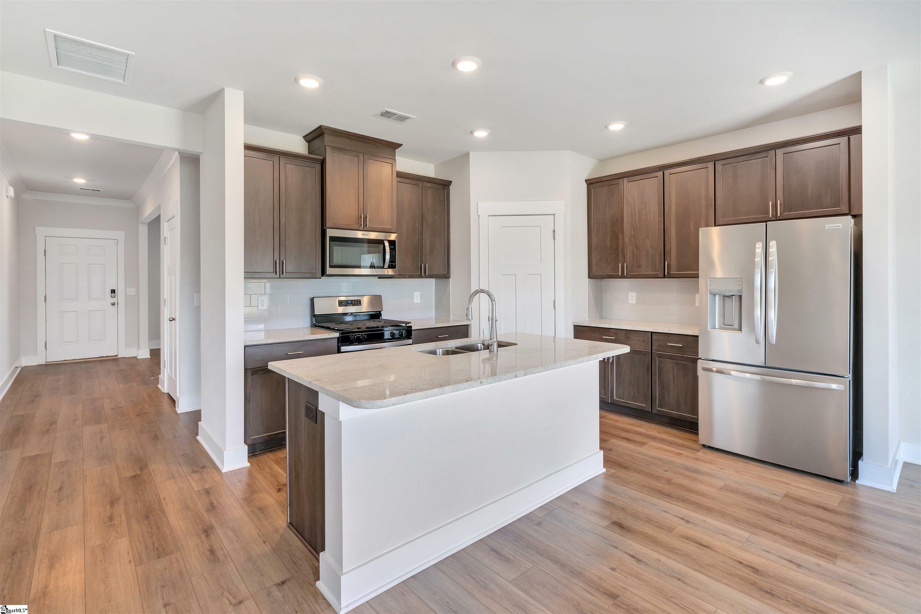 Property Photo: 6 Shorncliffe Road SC 29680