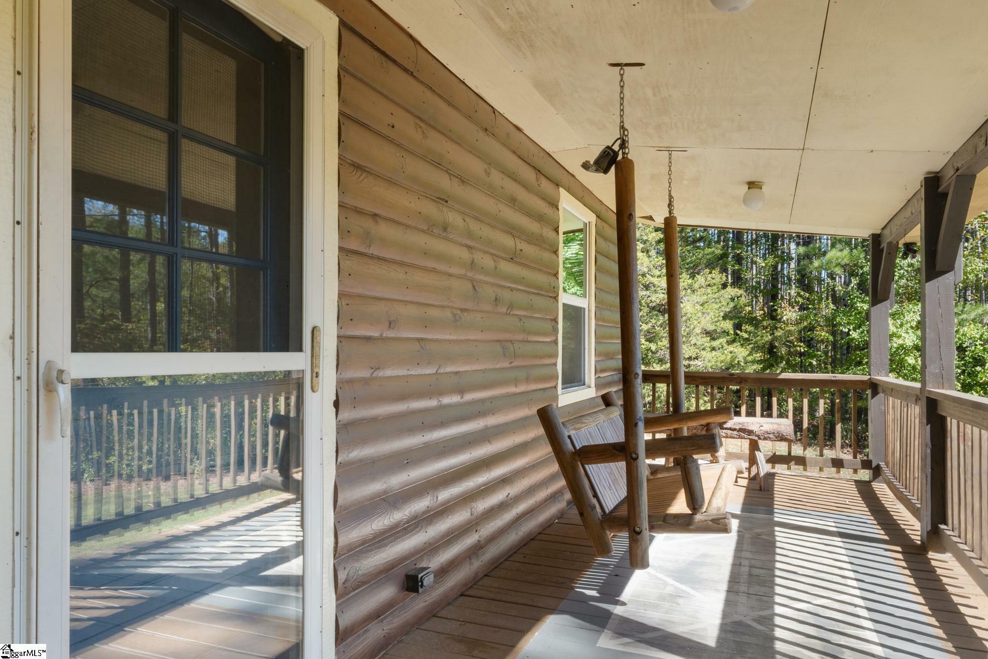 Property Photo: 625 Little Crowe Creek Road SC 29671