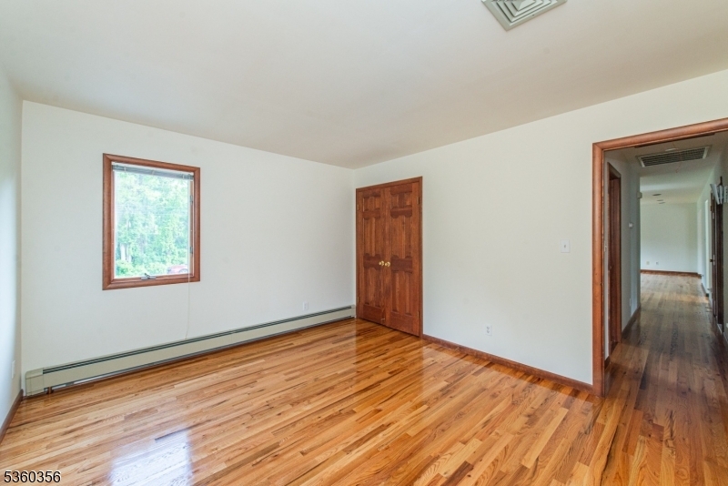 Property Photo: 36 Bellows Ln NJ 07082