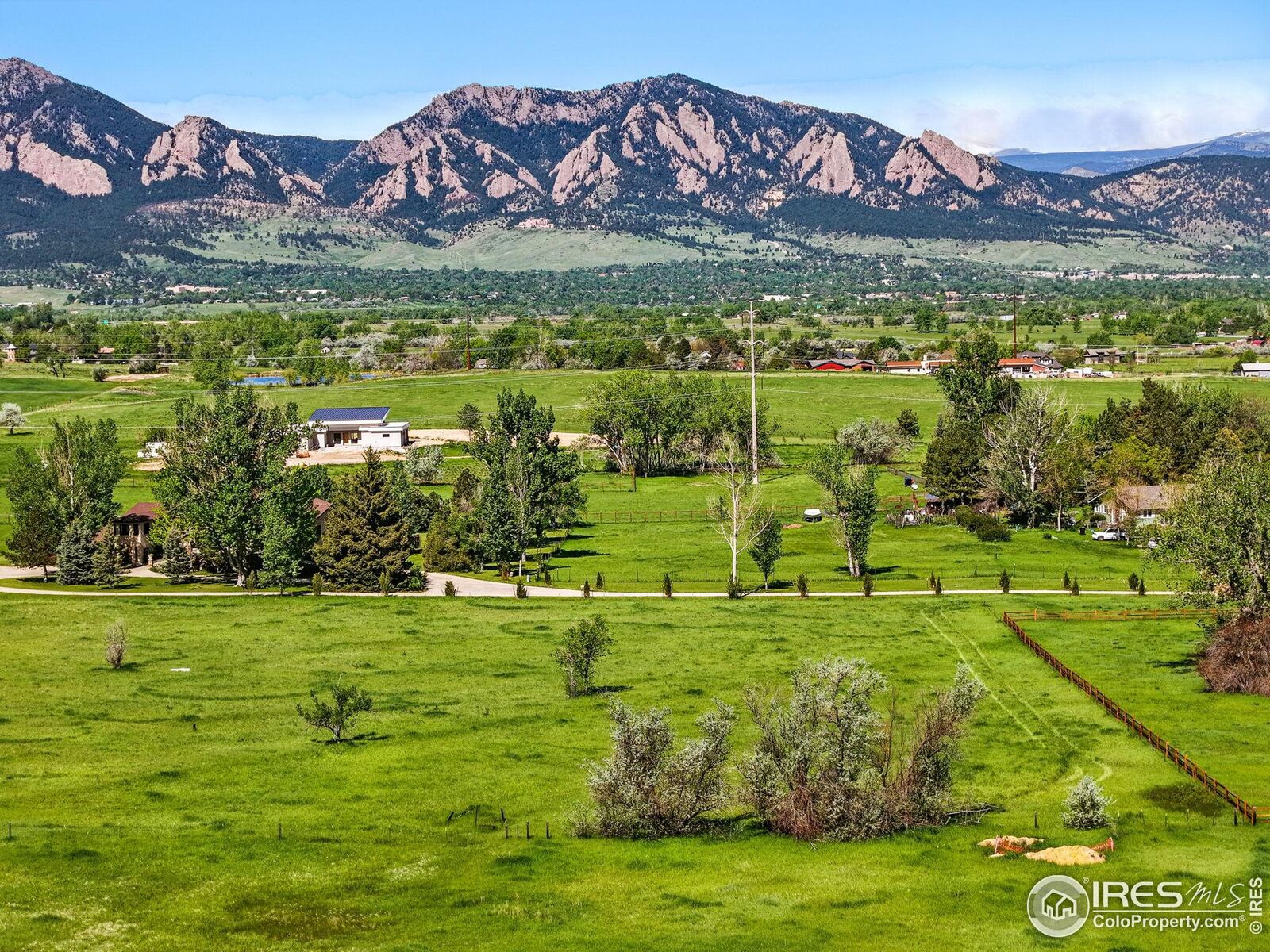 Property Photo:  280 Vaquero Dr  CO 80303 