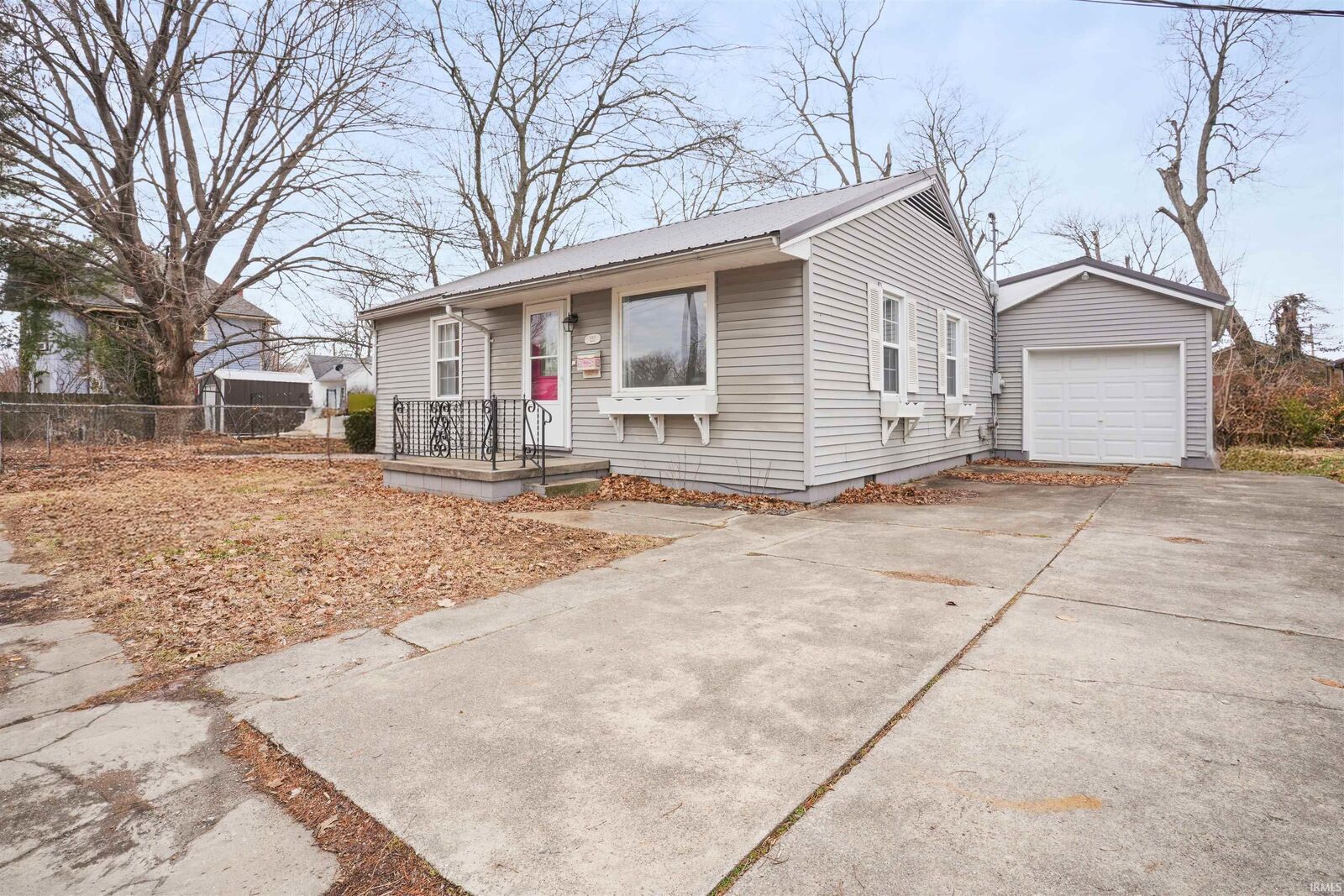 Property Photo: 123 S Race Street IN 47670