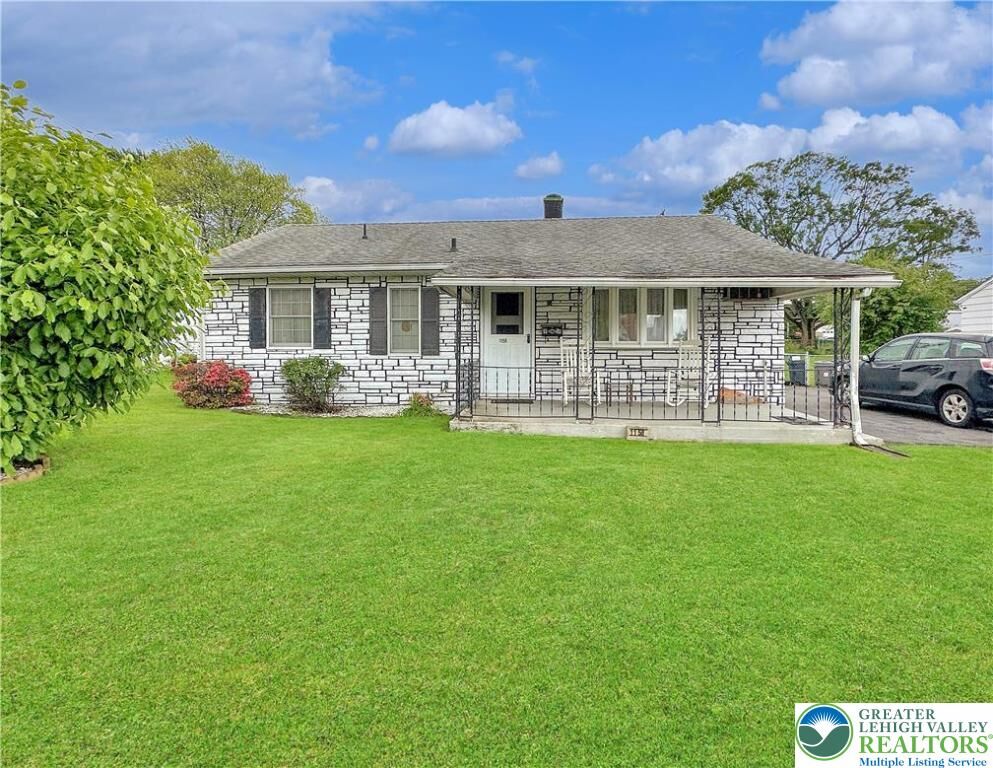 Property Photo: 1158 E Congress Street PA 18109