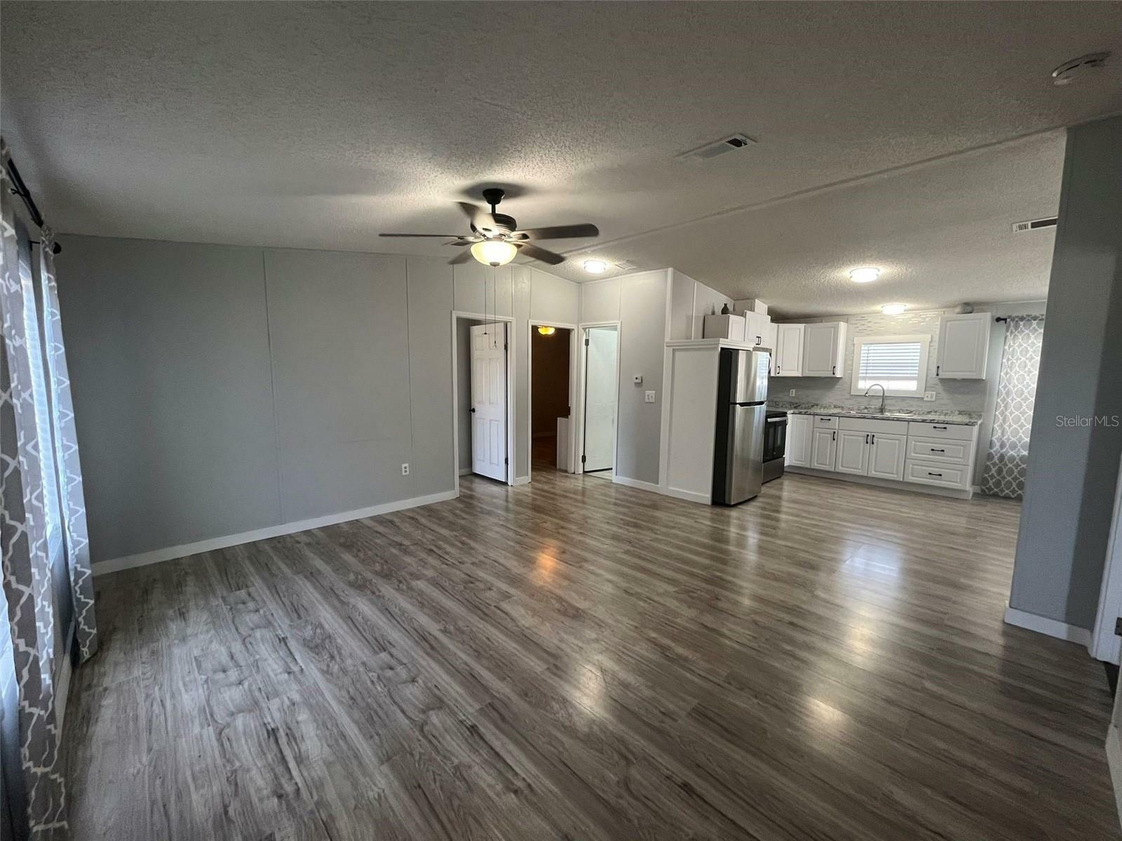 Property Photo: 4884 Duncan Road FL 33982
