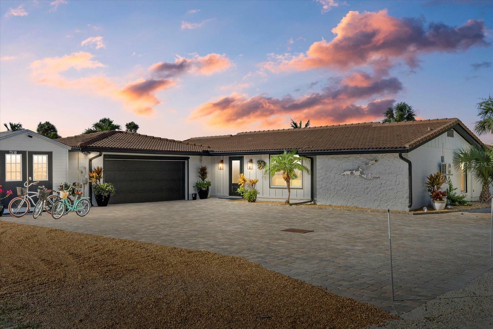 Property Photo: 7530 Whitcomb Street FL 34223