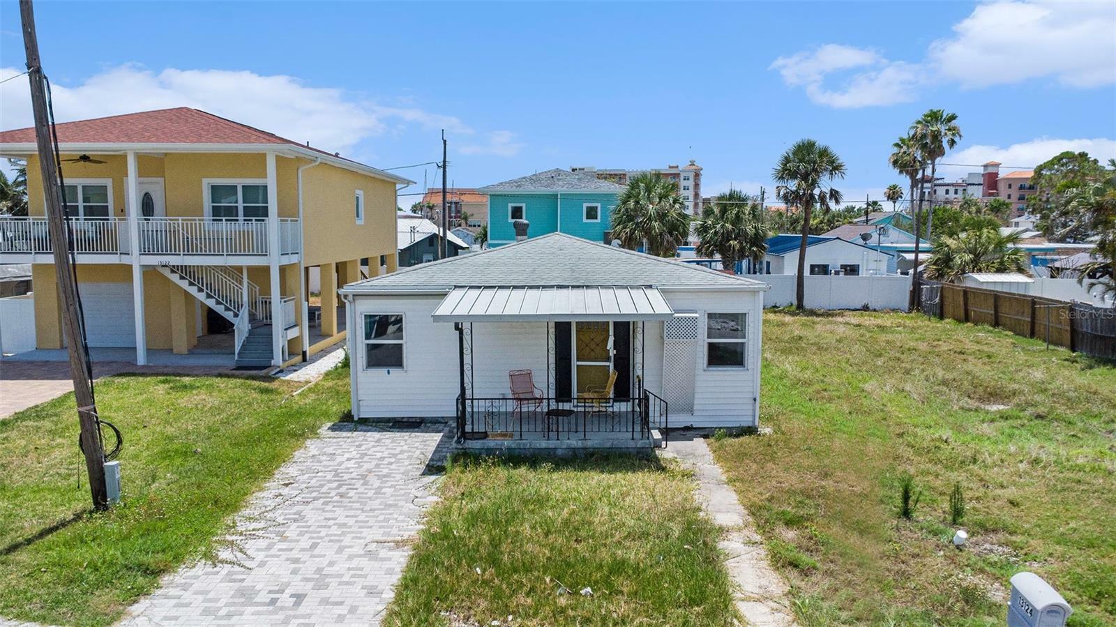 Property Photo: 13124 4th Street E FL 33708