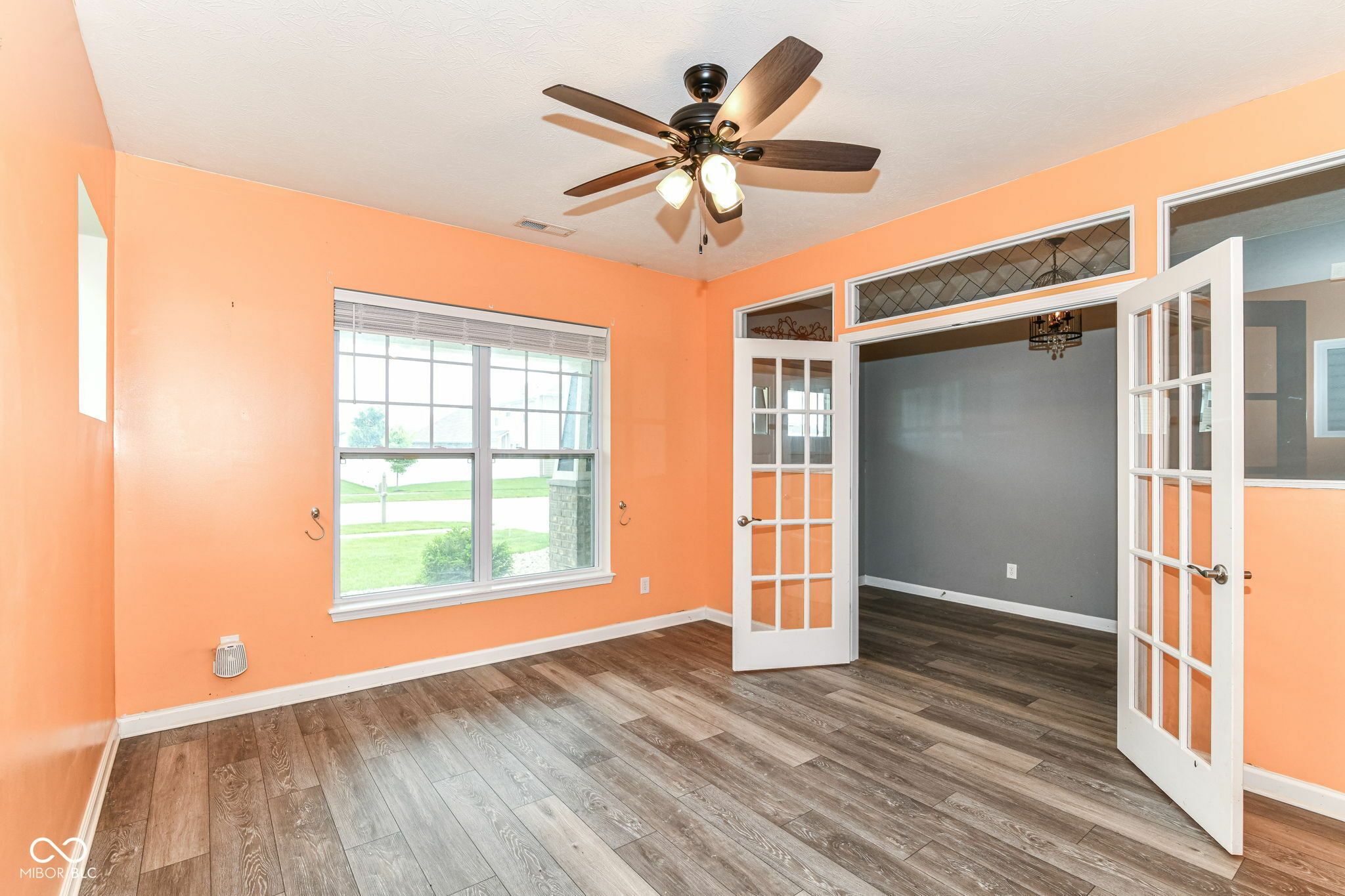 Property Photo: 1324 Trailside Drive IN 46143