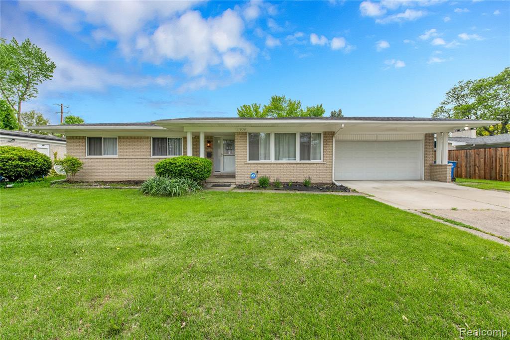 Property Photo:  11030 Olive Street  MI 48093 
