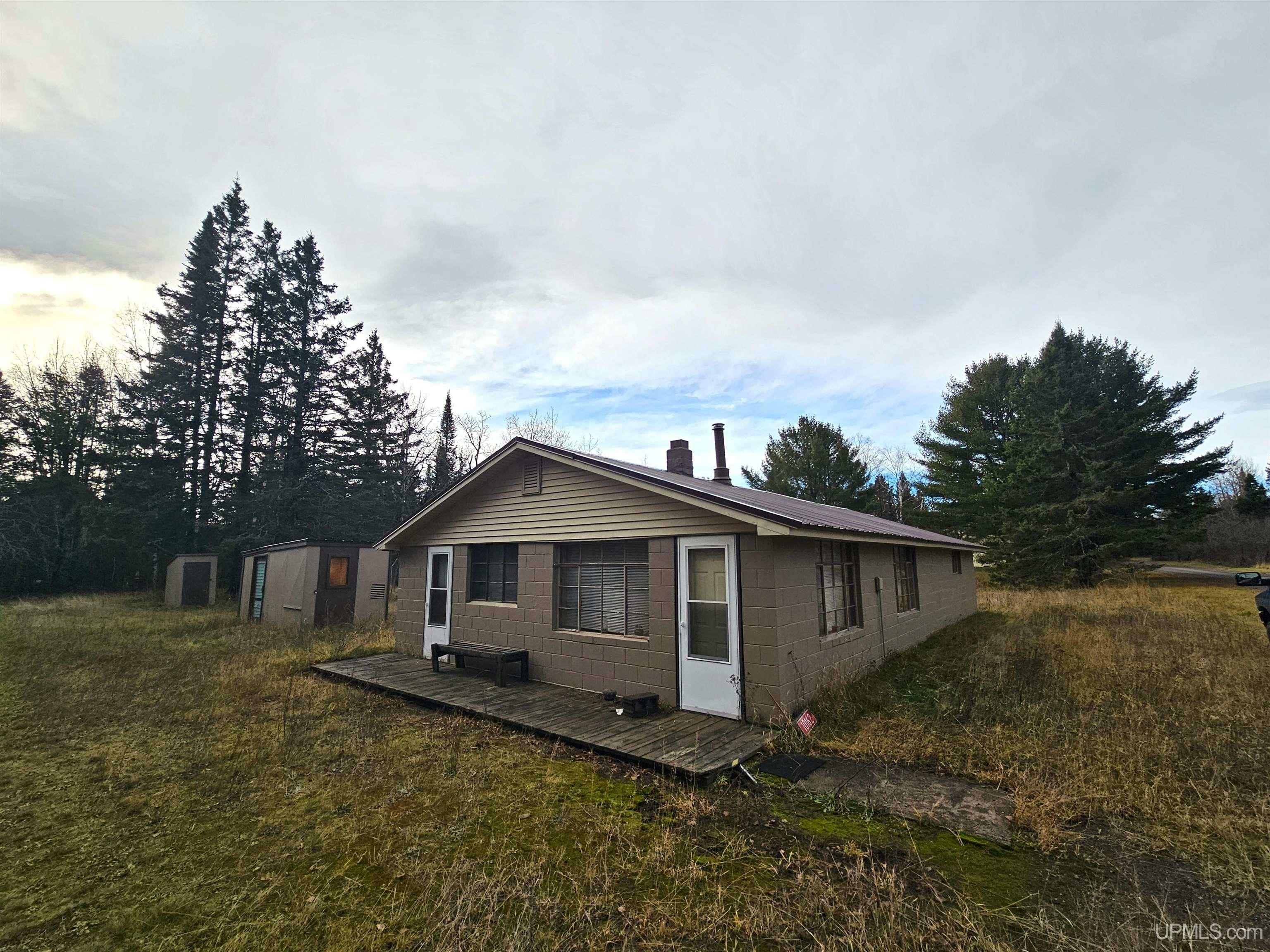 10162 Wyoming Road  Mohawk MI 49918 photo