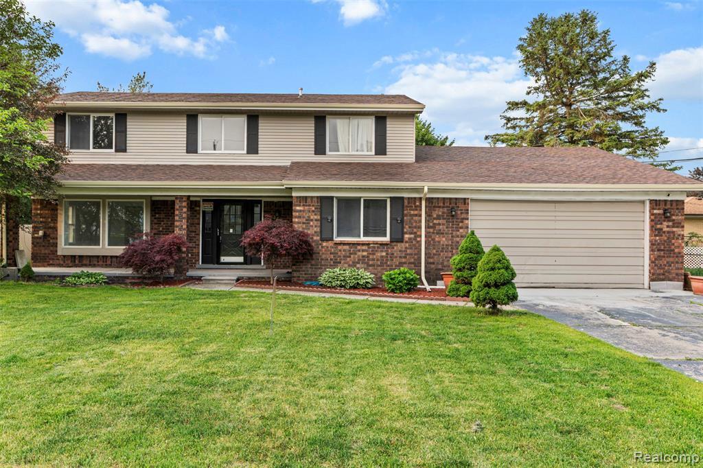 Property Photo: 5420 Southlawn Drive MI 48310 6554