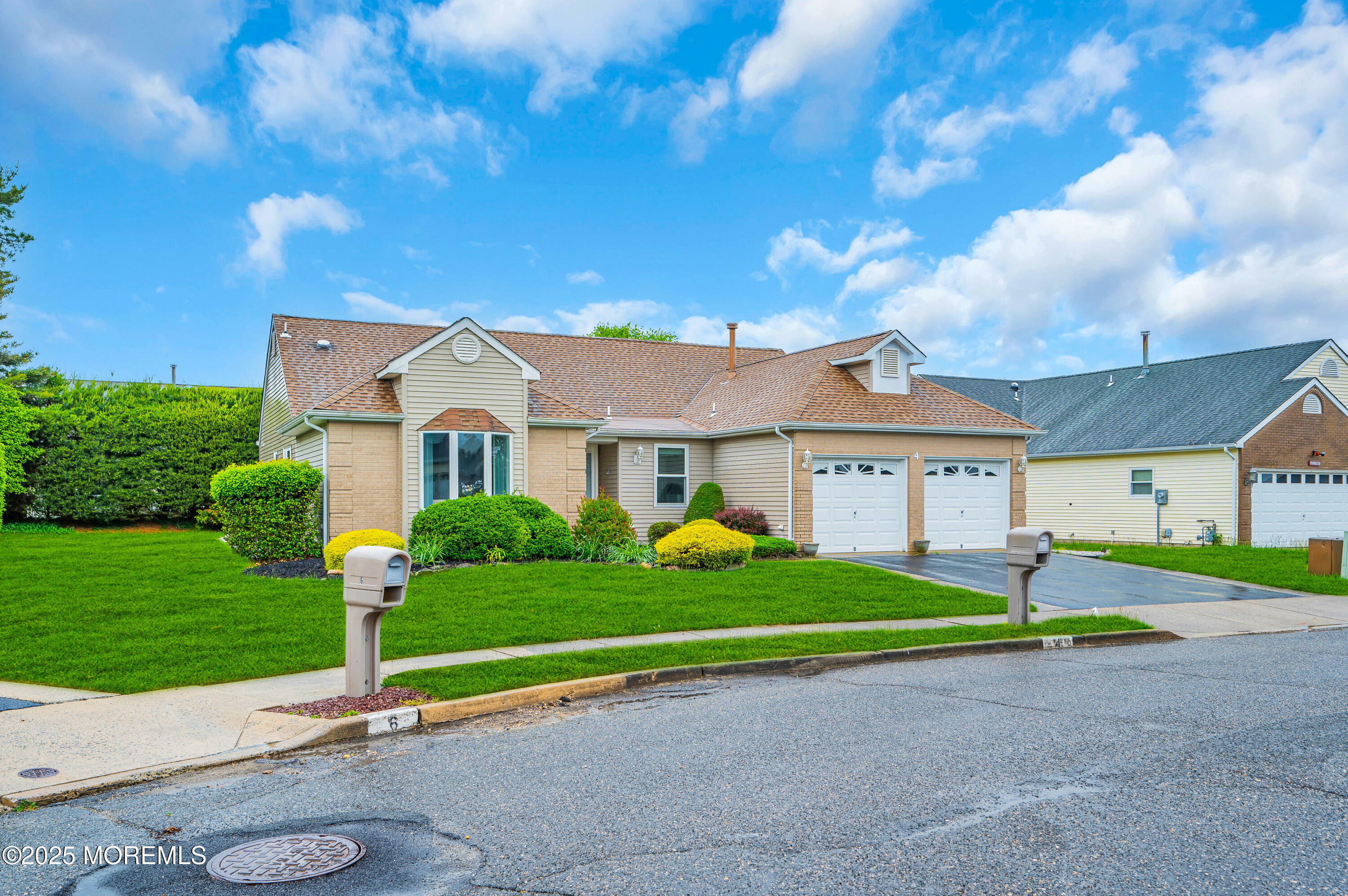 Property Photo: 4 Blyth Court NJ 08757