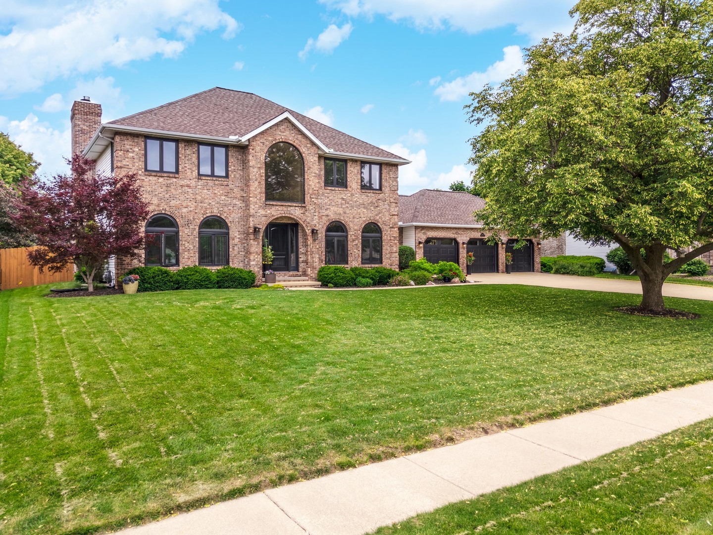 Property Photo: 3016 Wisteria Lane IL 61704