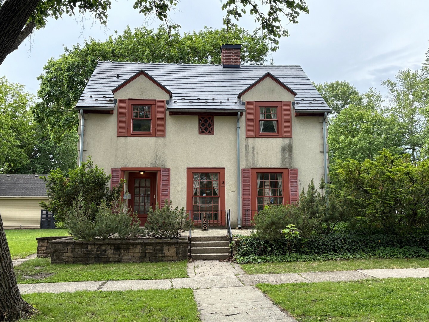 Property Photo: 128 W 8th Avenue IL 60563