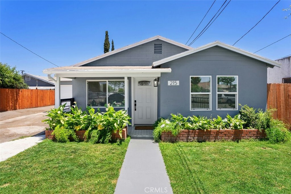 217 N McClay Street  Santa Ana CA 92701 photo