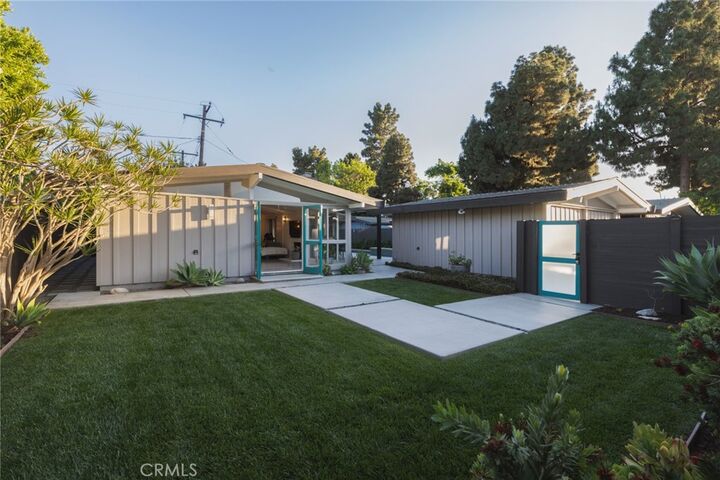 Property Photo:  7134 E Rosebay Street  CA 90808