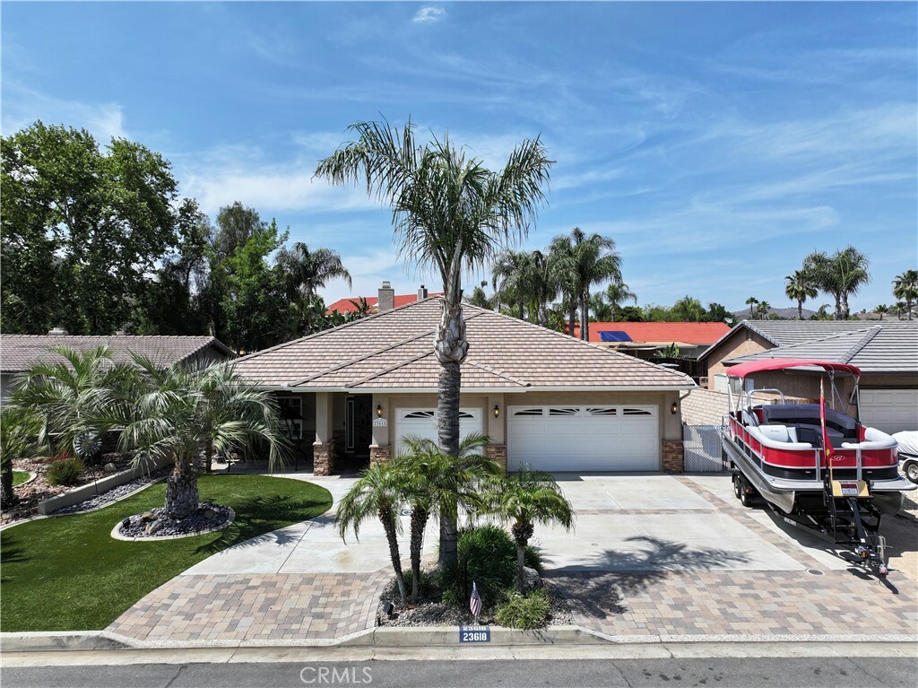 Property Photo: 23618 Canyon Lake Drive N CA 92587