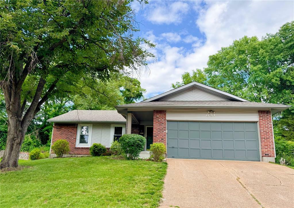 Property Photo: 631 Applecross Court MO 63021