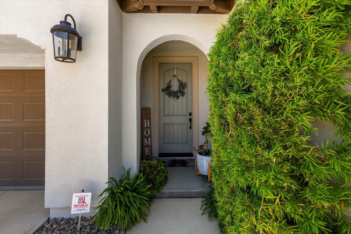 Property Photo: 10920 Portside Drive CA 95219