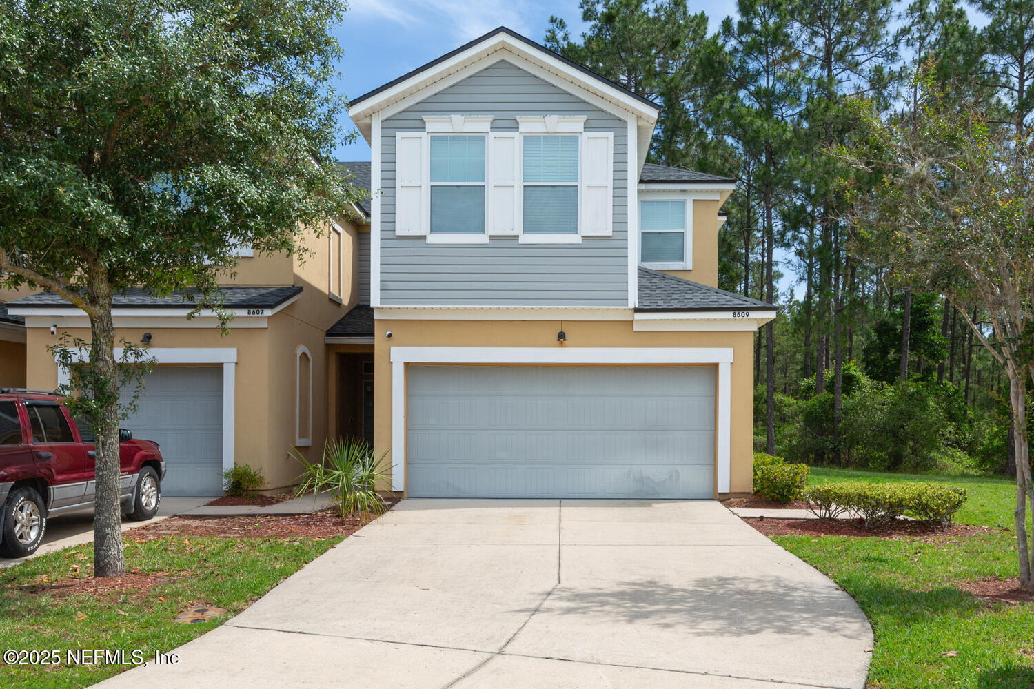 Property Photo: 8609 Victoria Falls Drive FL 32244