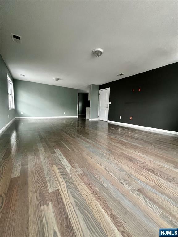 Property Photo:  655-657 Court Street 2  NJ 07206 