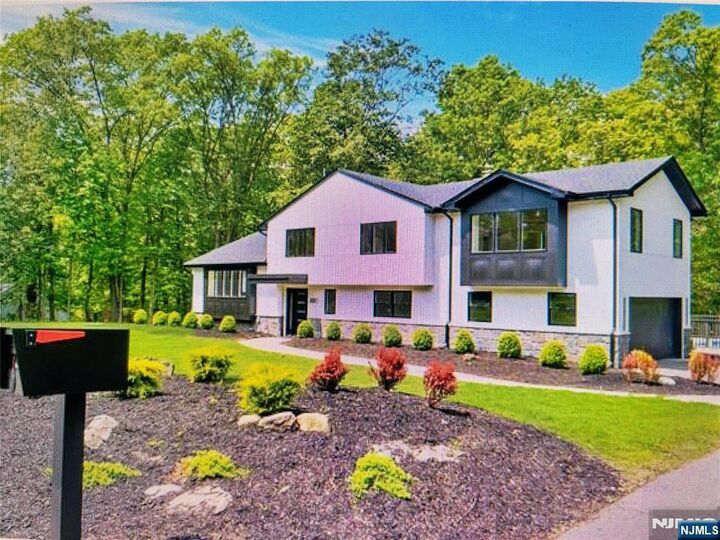 Property Photo:  880 Briarwoods Road  NJ 07417 