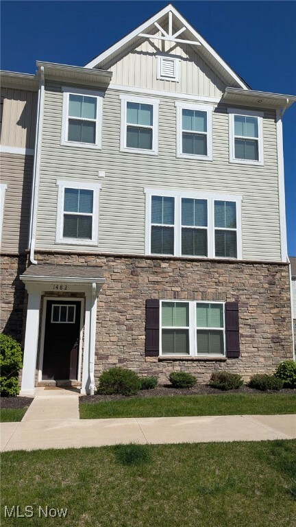 Property Photo: 1482 Caymus Court OH 44011