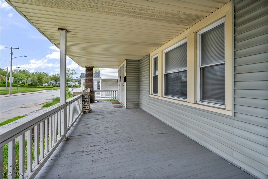 Property Photo:  423 E 152nd Street  OH 44110 