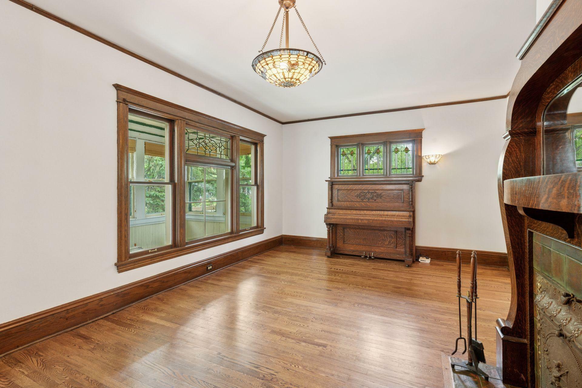 Property Photo: 3252 Aldrich Avenue S MN 55408