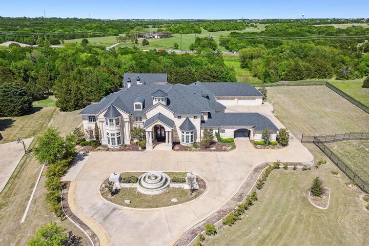 Property Photo: 1751 Bison Meadow Lane TX 75032