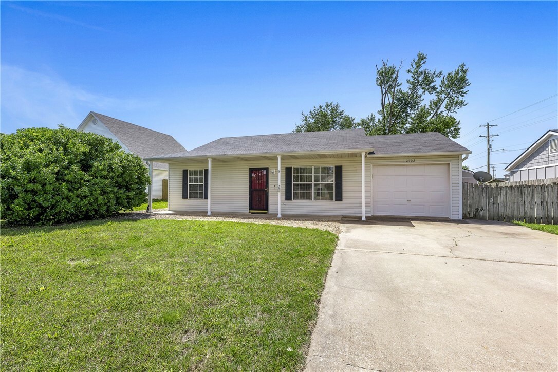 Property Photo:  2502 Parkcrest Drive  AR 72712 