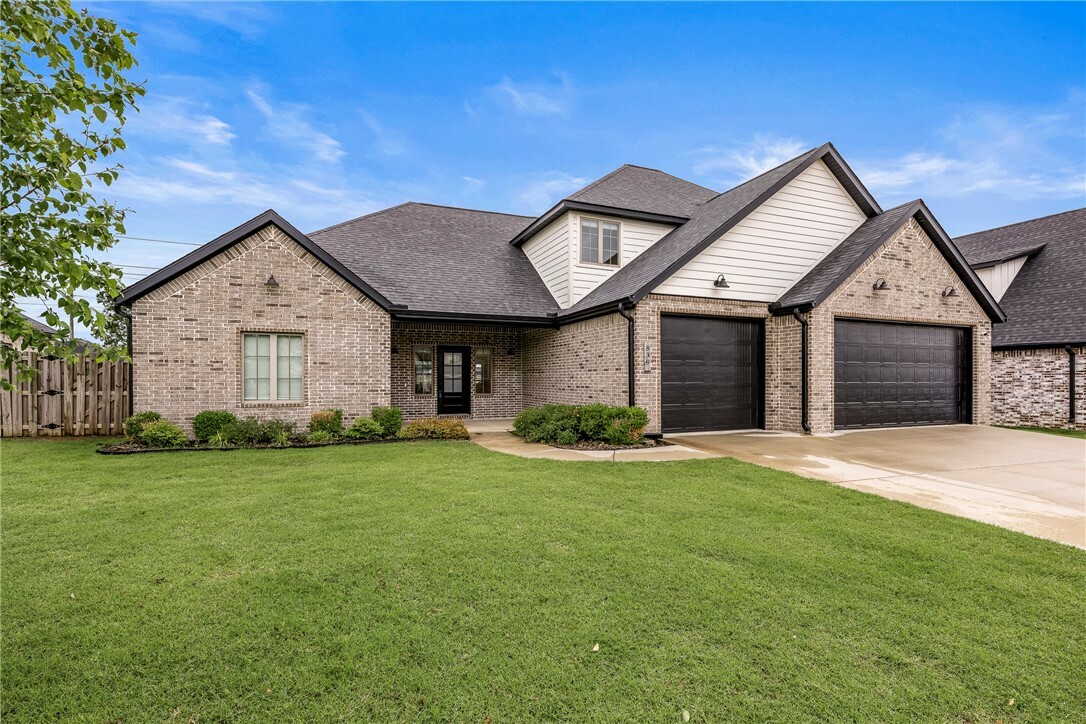 839 Saffron Avenue  Tontitown AR 72762 photo