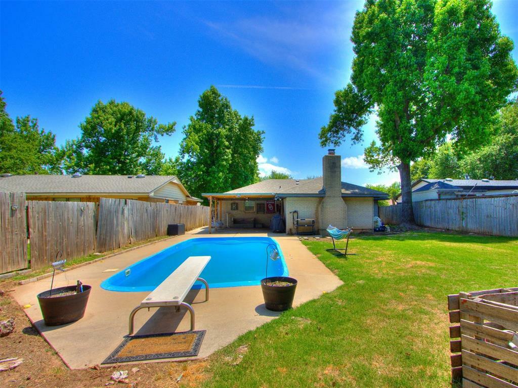 Property Photo: 7213 NW 7th Street OK 73127